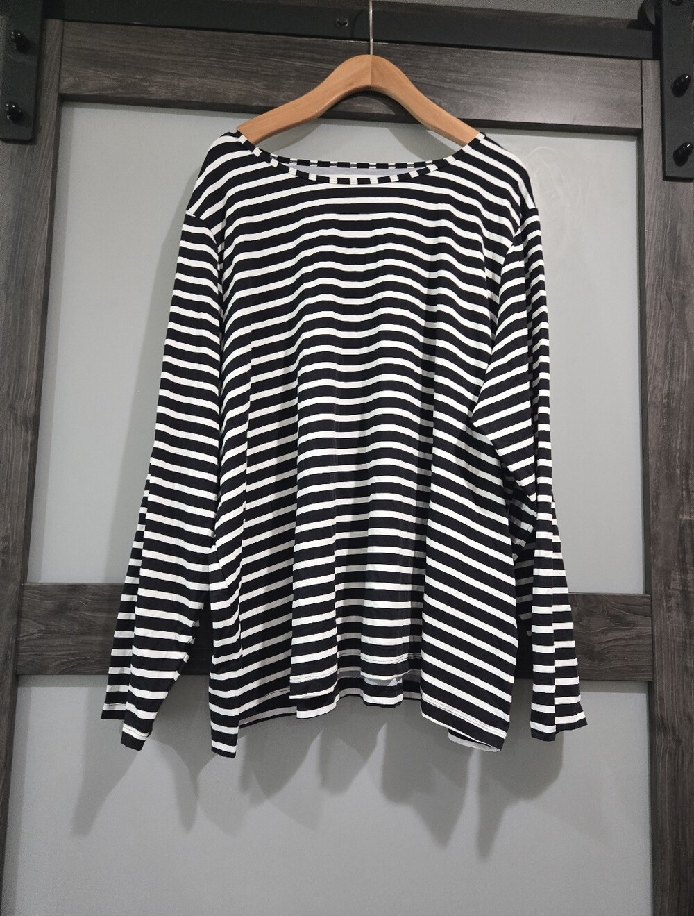 Lands' End Stripe Black and White Swim rash guard Long Sleeve 2x